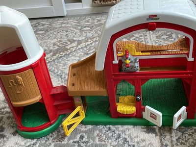 Fisher-Price Little People 2005 FARM BARN no sound no figures