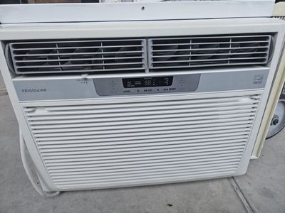 Frigidaire FFRRE1533Q1 Window AC Unit - 15,100 BTU, 11.1 CEER, 115V