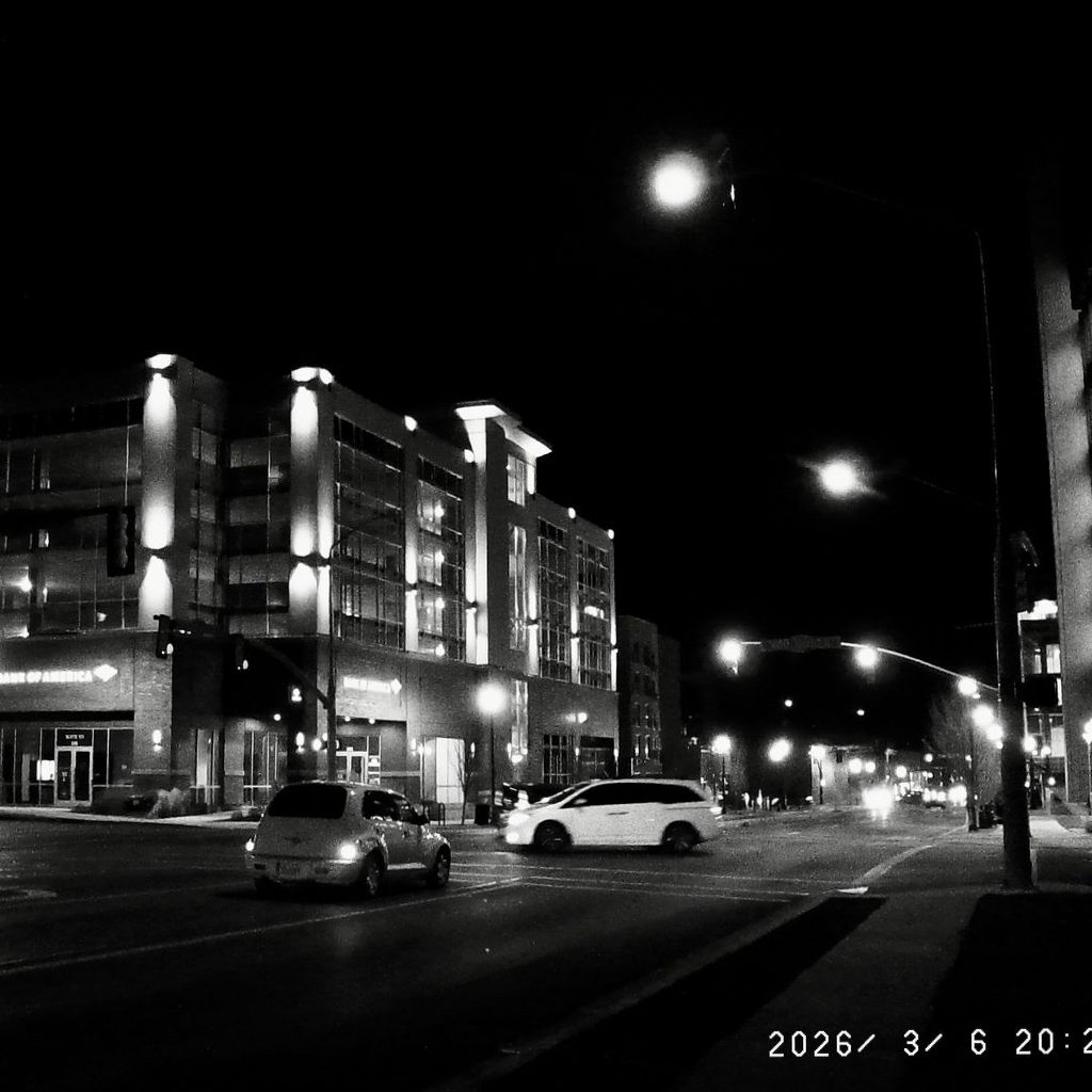 Ricoh GXR P10 Compact Camera Mint! +Extras