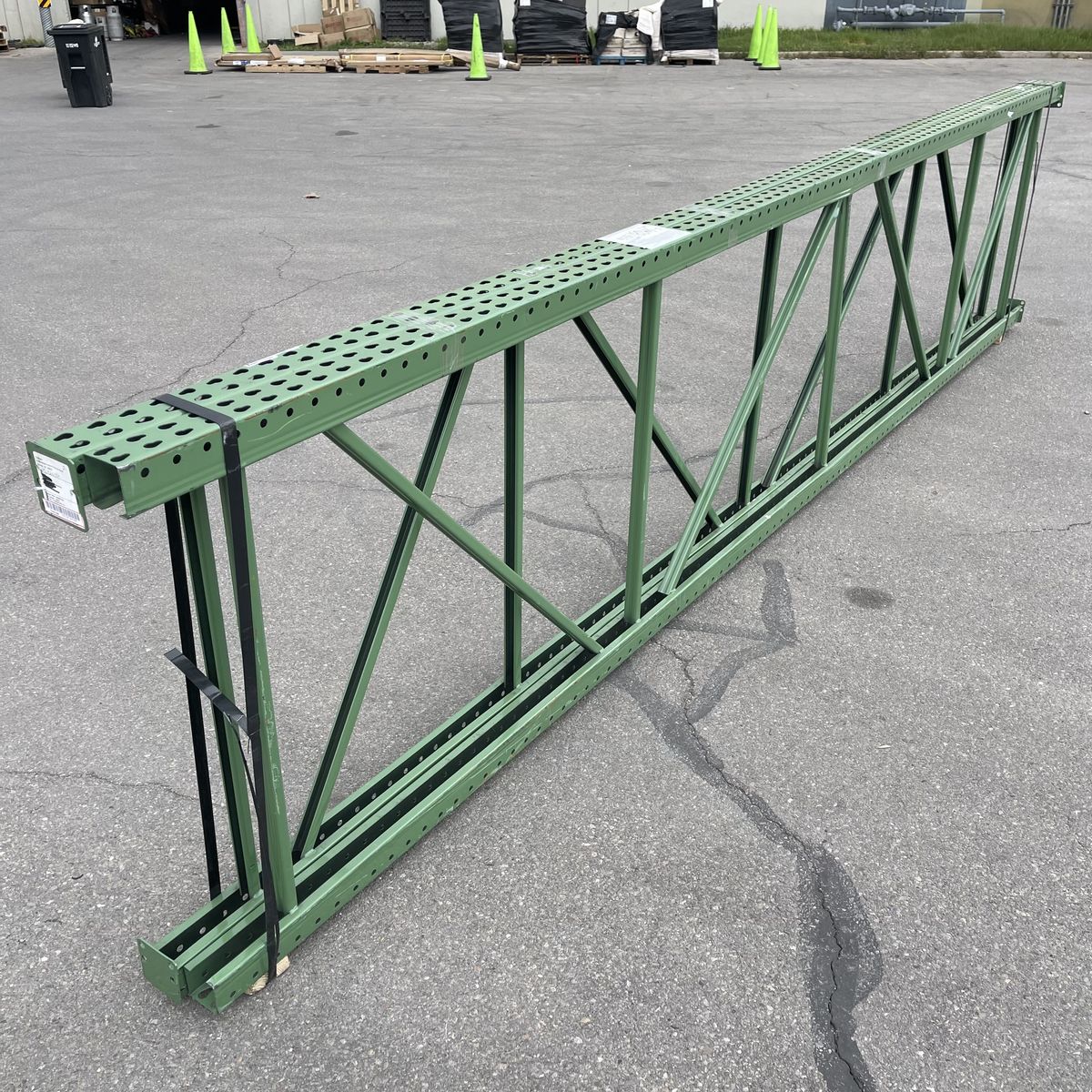 HUSKY RACK & WIRE Pallet Racking Uprights 16’ x 42.5” x 3.5” Green