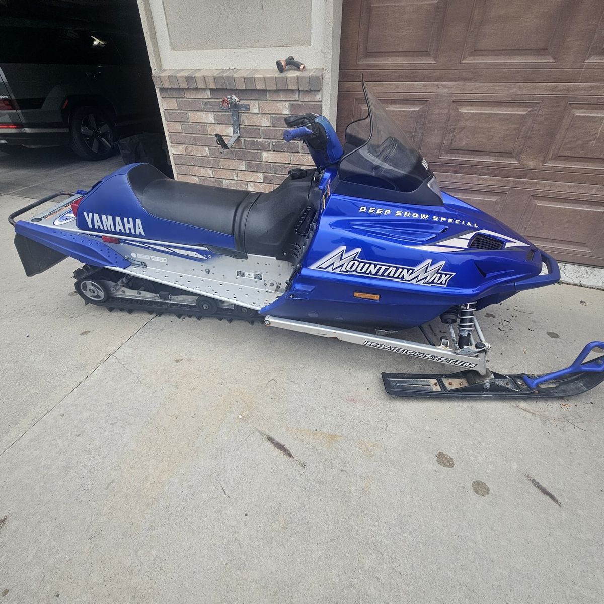 Yamaha Mountain Max 700