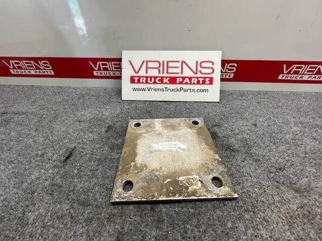 Kenworth Rear Engine Support Spacer Sq 8X184X184, Part # K221-3671-5