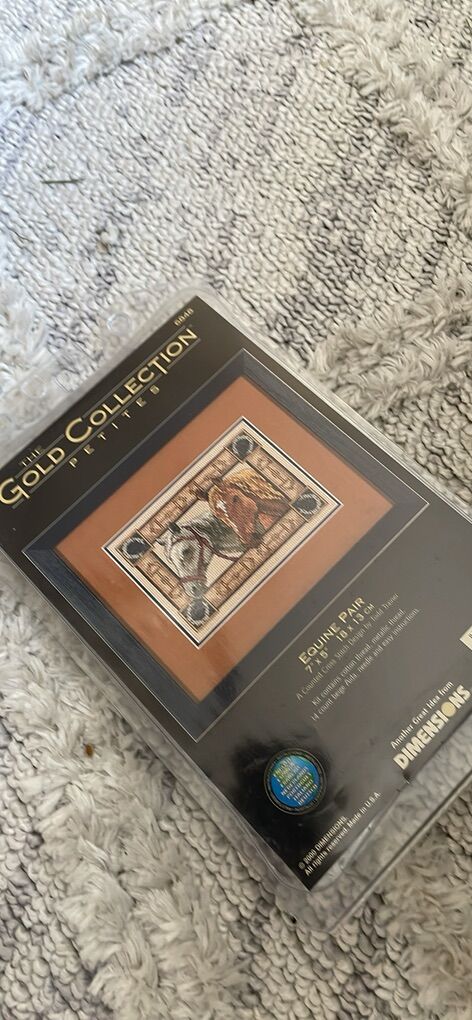 Dimensions Gold petites Equine Pair Cross Stitch