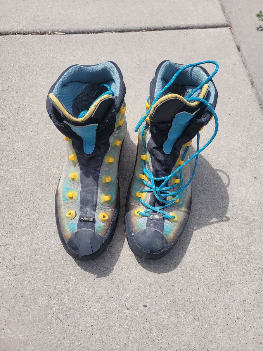La Sportiva Trango Cube GTX Mountaineering Boots Women’s Size 39 / 7.5