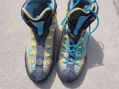 La Sportiva Trango Cube GTX Mountaineering Boots Women’s Size 39 / 7.5