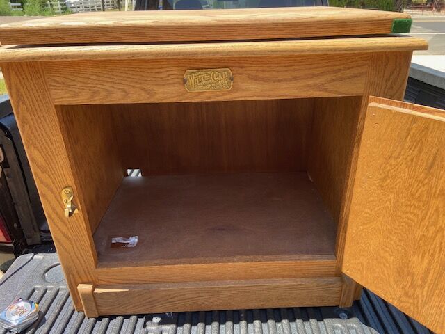 WHITE CLAD SWIVEL TV STAND