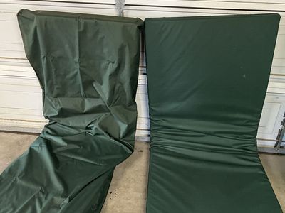 Green Folding Foam Mats / sleeping pads / camping pads