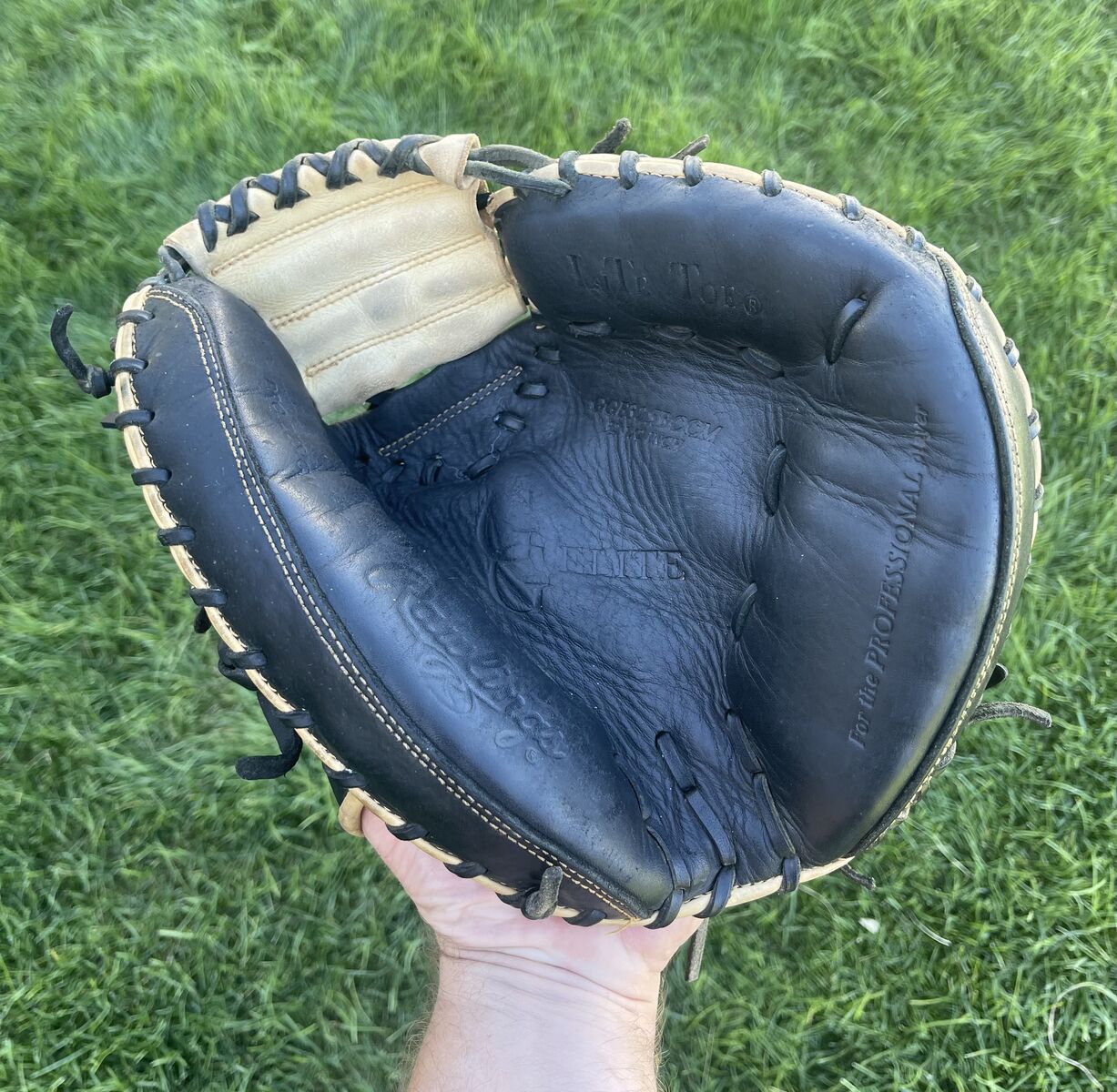 Rawlings Gold Glove Elite 32.5 in. Baseball Catchers Glove