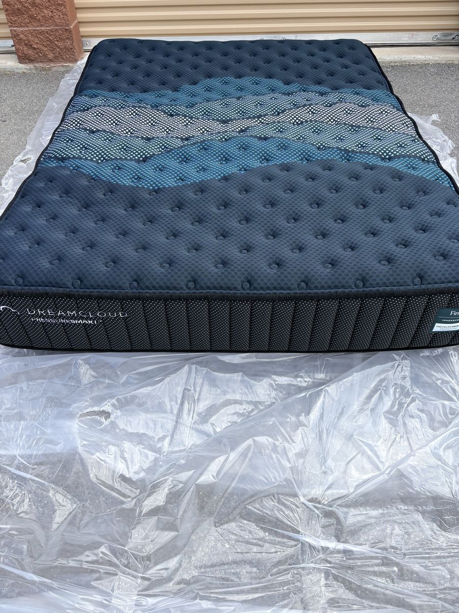 DreamCloud PressureSmart Firm Queen Mattress