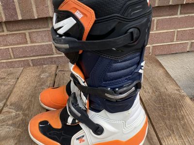 Alpinestars Tech7s Youth Boots size 6