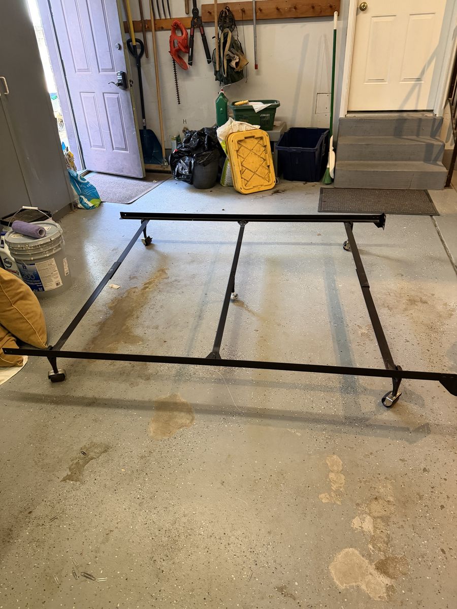 Metal full size bed frame