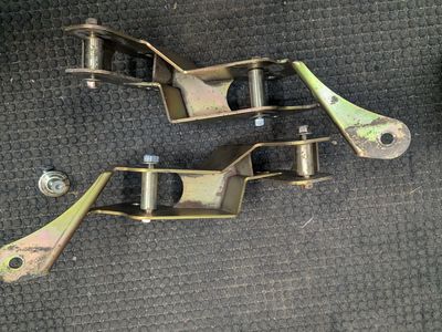 Metalcloak front drop brackets for Jeep JL/JT
