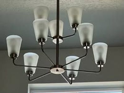 New! Generation Lighting 9-Light Chandelier – Brushed Nickel
