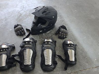 Motorcycle/Motocross Helmet, Knee Pads, and Gloves Set - Black