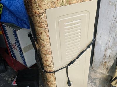 realtree camo water cooler. hot and cold water