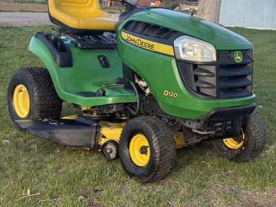 John Deere Riding Lawn Mower