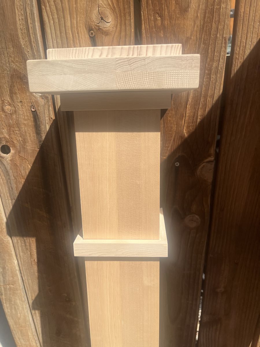2 banisters/end Posts