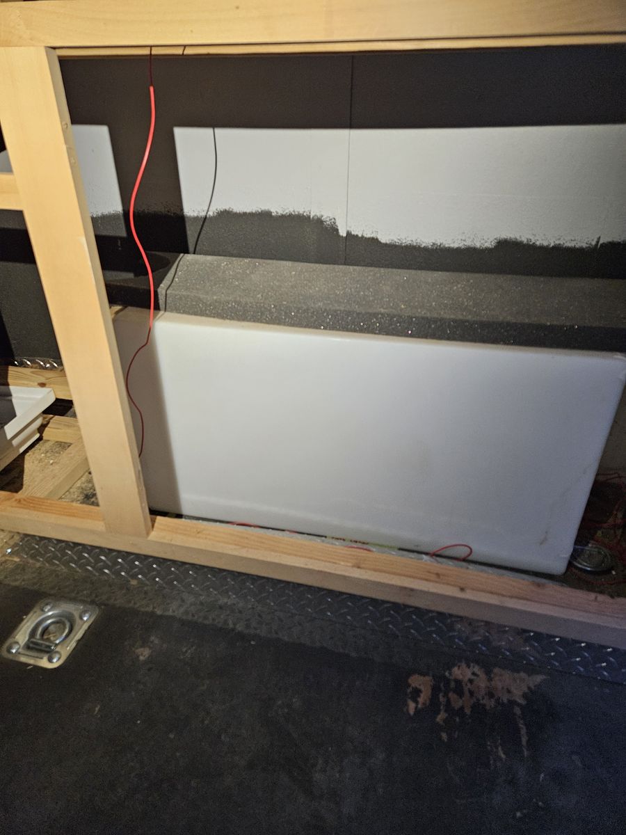 Main image 10