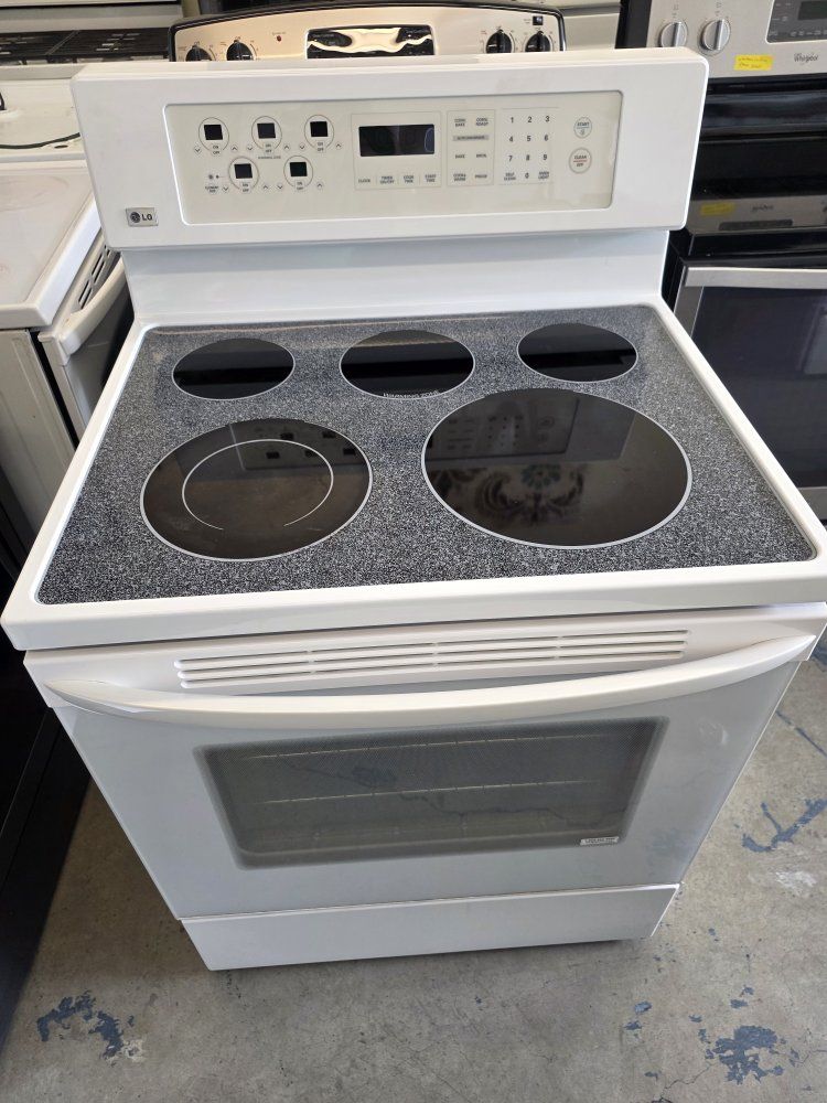 LG ELECTRIC STOVE 