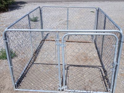 Dog, small animal kennel