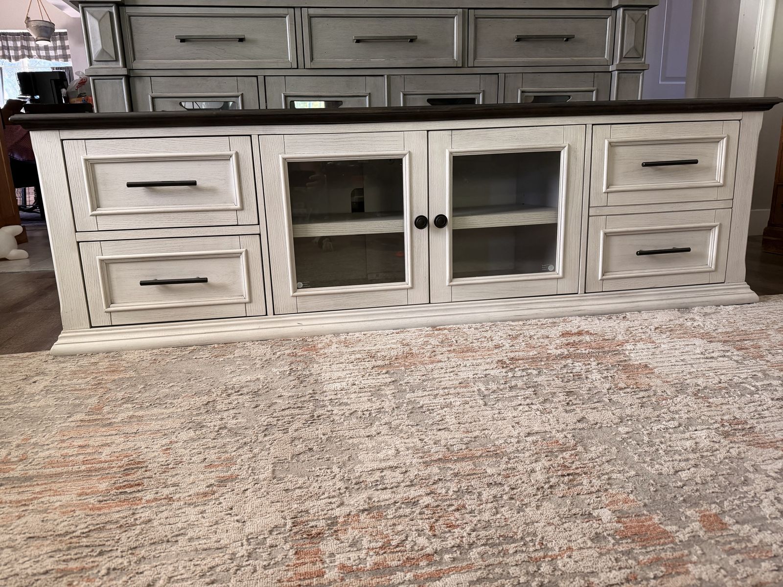 Very Nice and Clean NEW TV Stand / Buffet