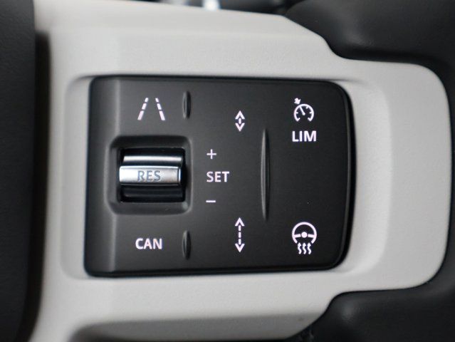 2025 Land Rover Defender 110 P500 X-Dynamic SE