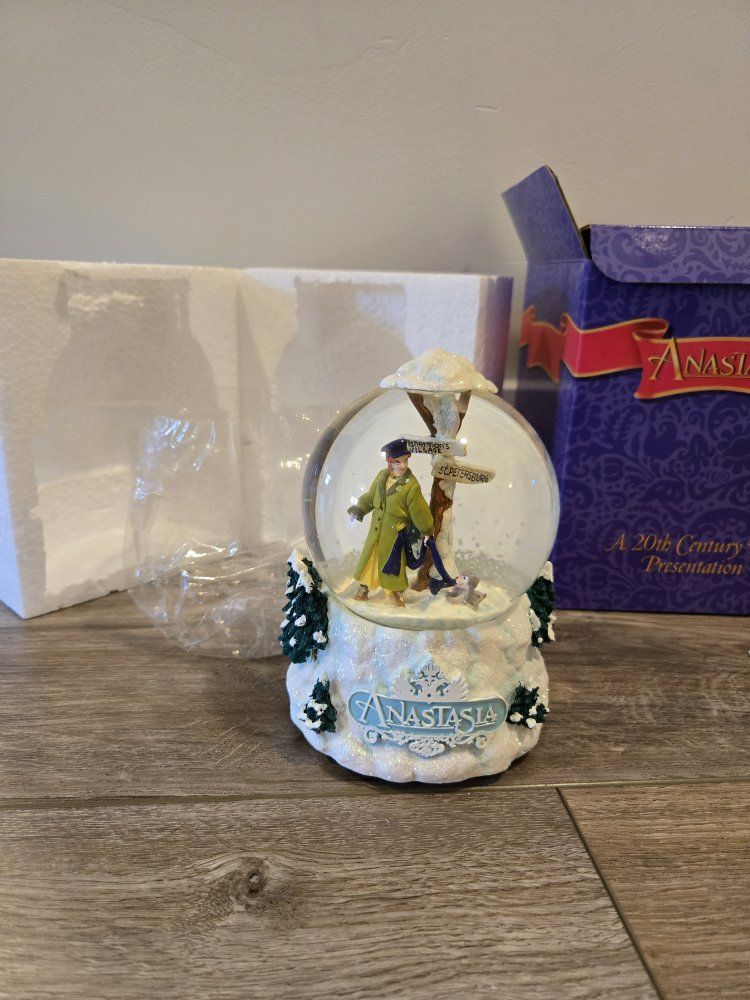 Anastasia 20th Century Fox Snowglobe with Original Box and Packaging