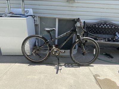 Trek 820 24 mountain bike