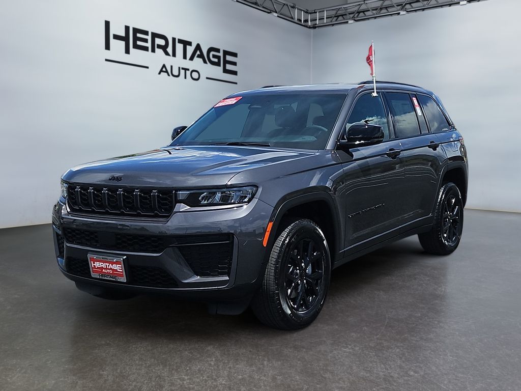 2026 Jeep Grand Cherokee Altitude