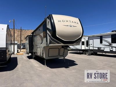 2018 Keystone RV Montana High Country 305RL Fifth Wheel Front Bedroom|Kitchen Island|Rear Living Area