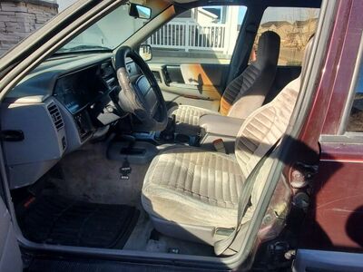 1994 JEEP GRAND CHEROKEE Laredo