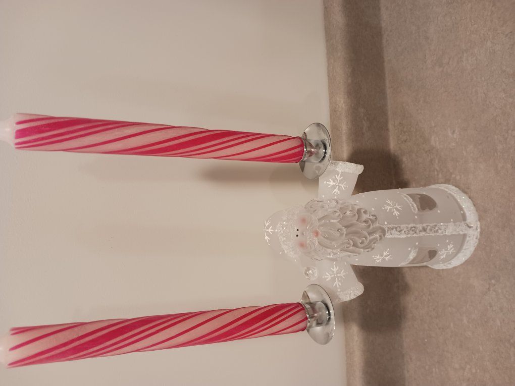 Acrylic Santa candle holder with new candles