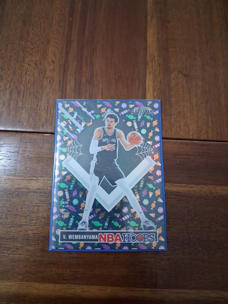V. Wembanyama NBA Hoops Basketball Card - San Antonio Spurs - Collectible