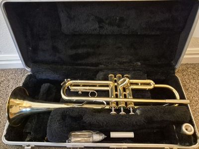 Bundy Trumpet with Guarantee