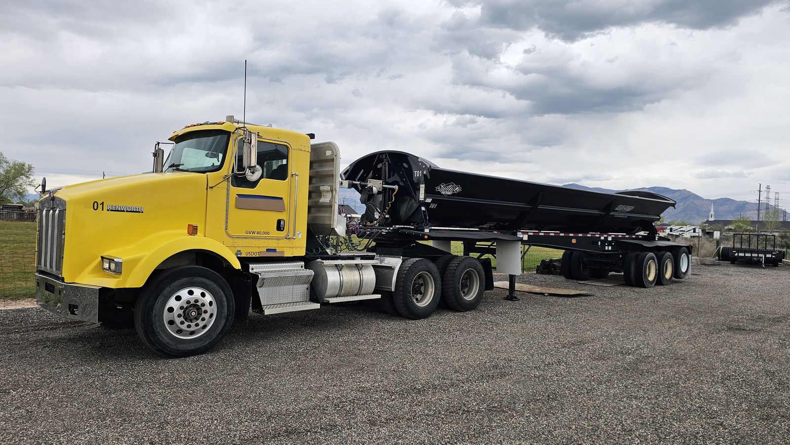 2021 Side Dump and Truck