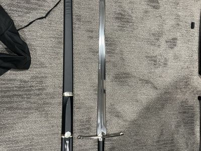 Two swords with 3 free knives