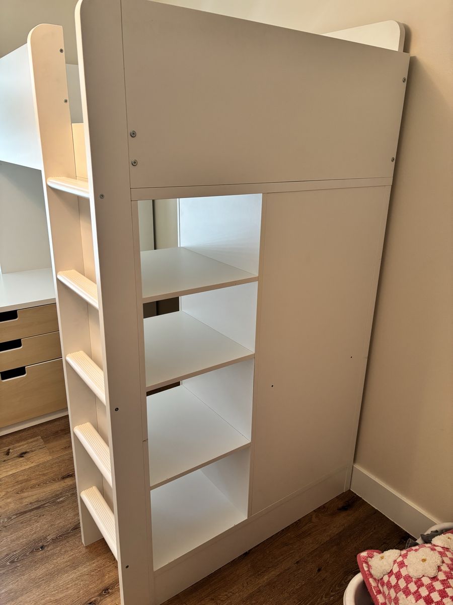 Main image 8