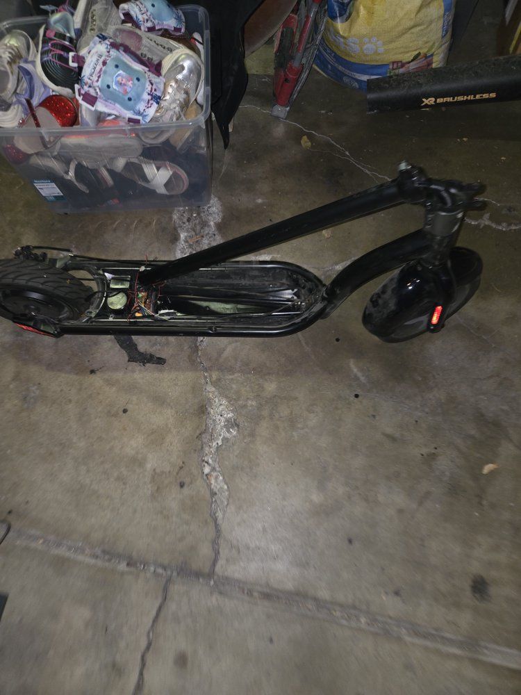 Hover-1 Electric Scooter - Used (Parts/Repair, Bulk Lot Available)