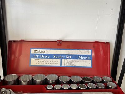 Vintage 1987 Pittsburgh Forge 21-Pc 3/4” Drive Socket Set – Model 674 – Red Tin