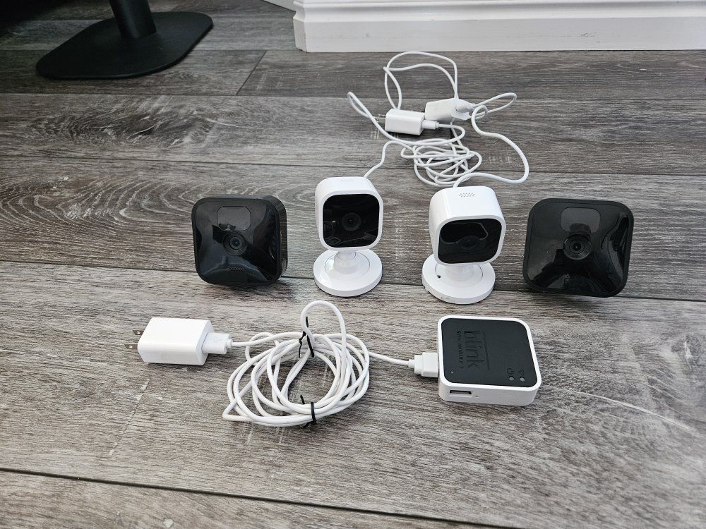 Set of 4 Blink Cameras with Sync Module2