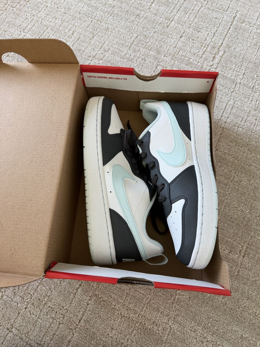 New! Nike Court Borough Low Recraft GS Shoes White/Black/Mint Foam Youth Size 6Y.