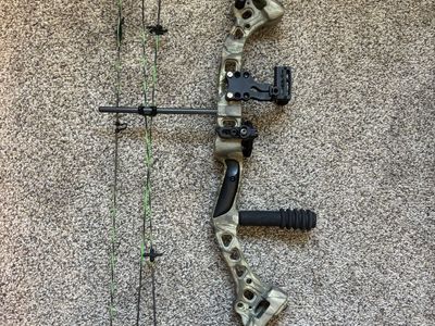 Diamond Razor Bow