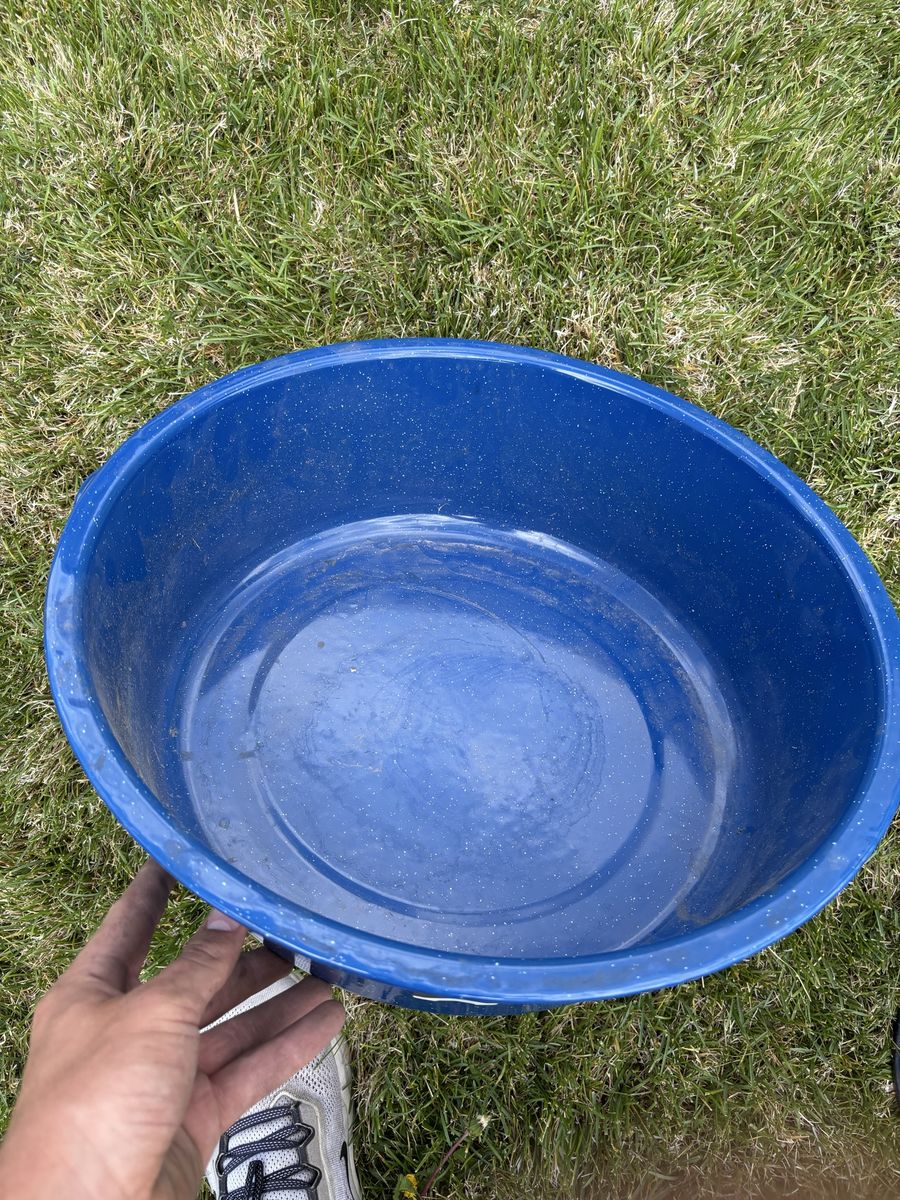 GSI Outdoors blue speckled enamelware wash basin
