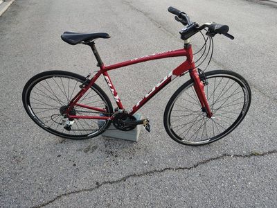 Fuji Absolute 1.4 Flat Bar Road Bike - Red, Mobius Stem
