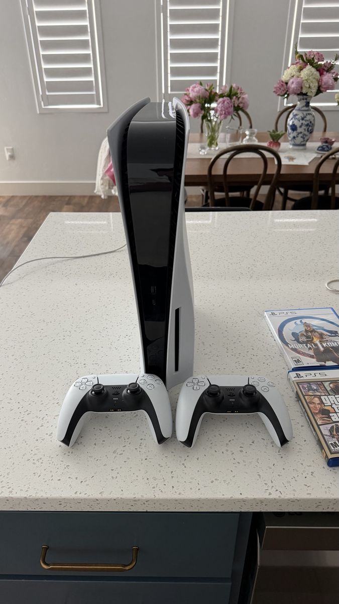 PlayStation 5 Disc Edition with extra controller