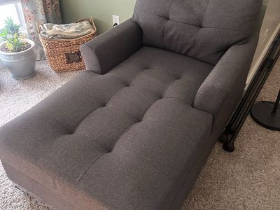 Chaise lounge