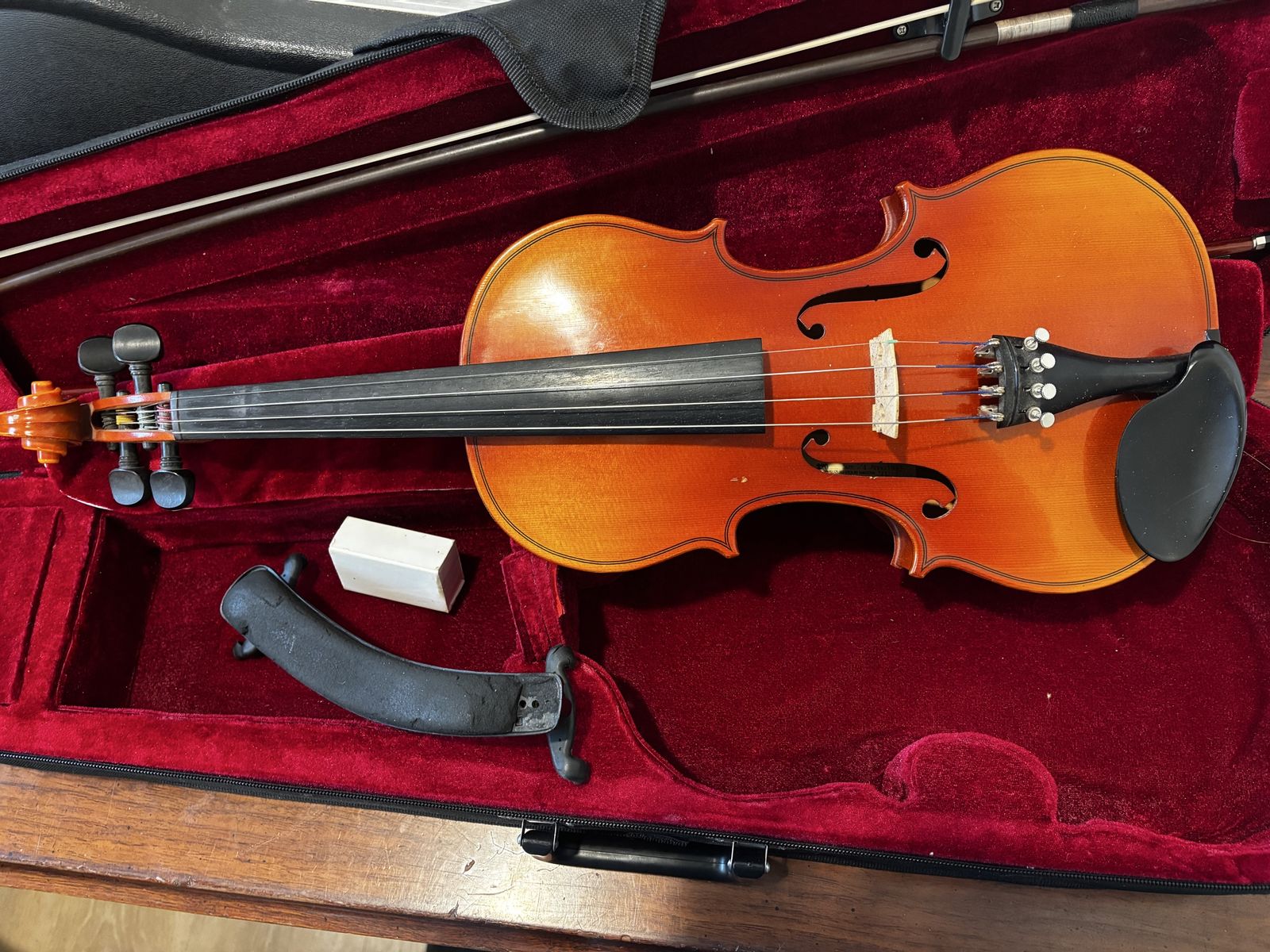 Suzuki No. 220 4/4 Violin Outfit – Japan Made – Excellent Condition