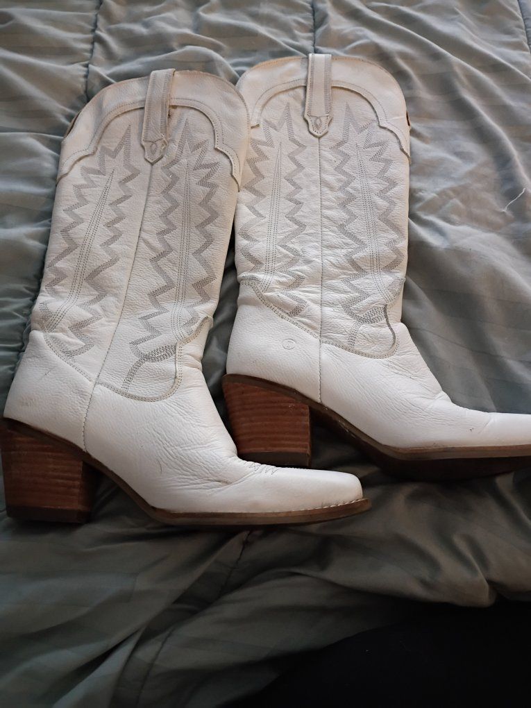 dingo cowgirl boots