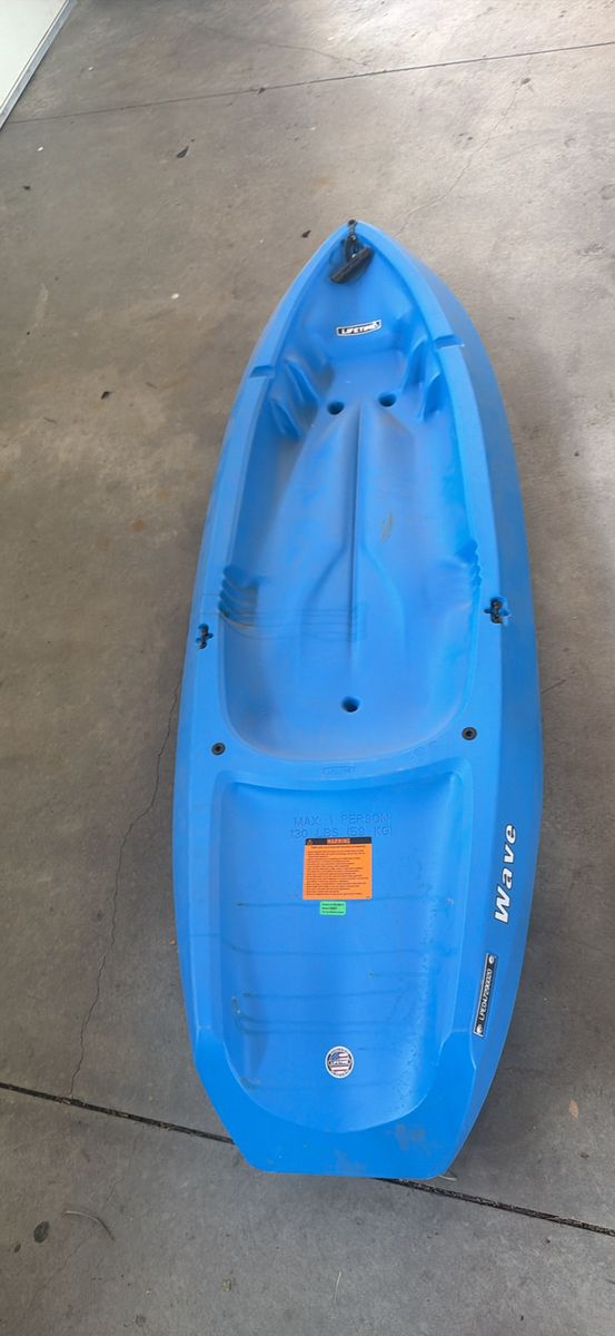 Lifetime Wave 6’ Youth Kayak – Blue – 130 lb Capacity
