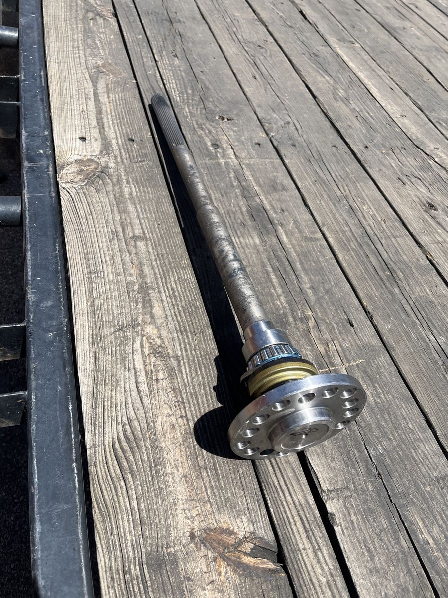 New cut to fit axle 28 spline 9” ford